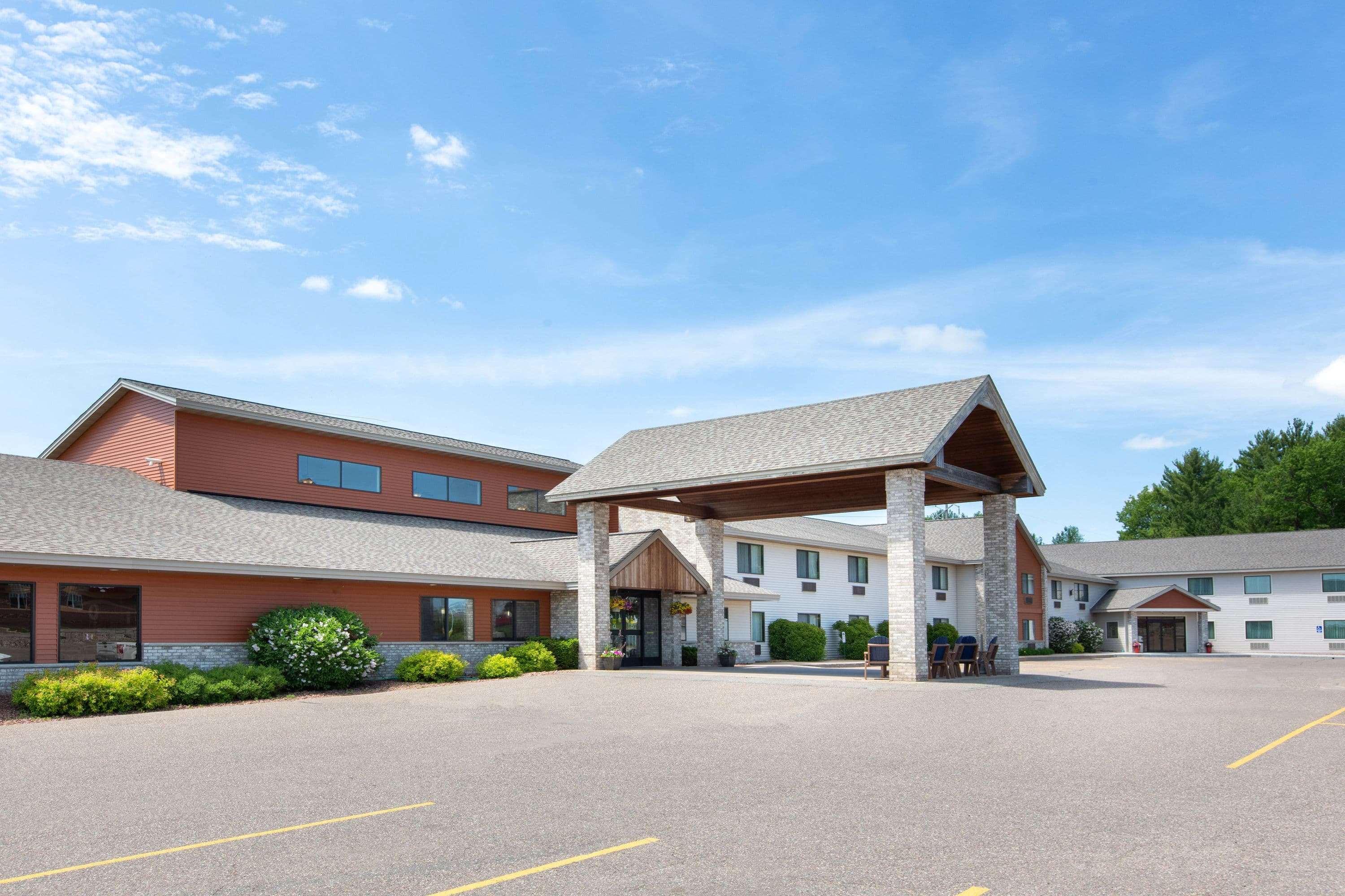Americinn By Wyndham Merrill Bagian luar foto