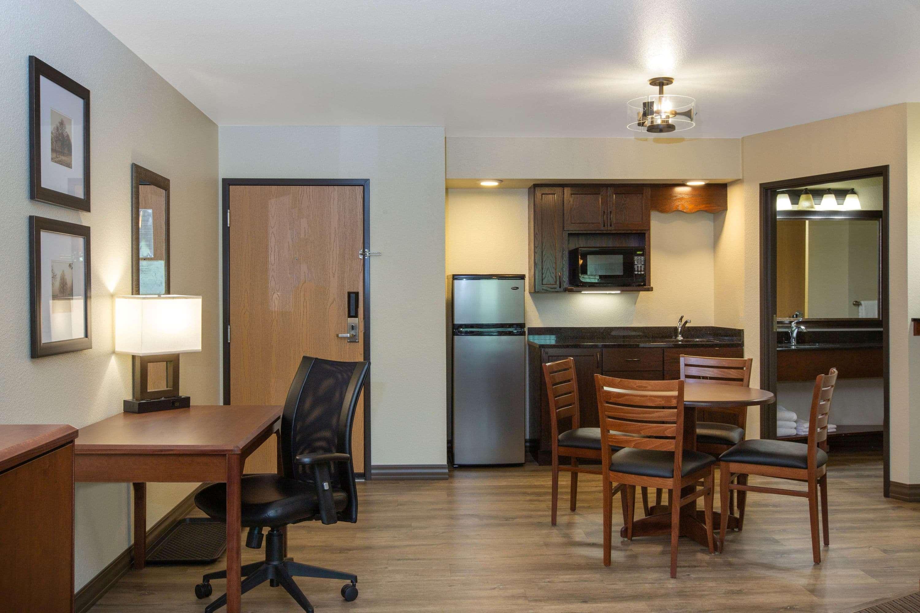 Americinn By Wyndham Merrill Bagian luar foto