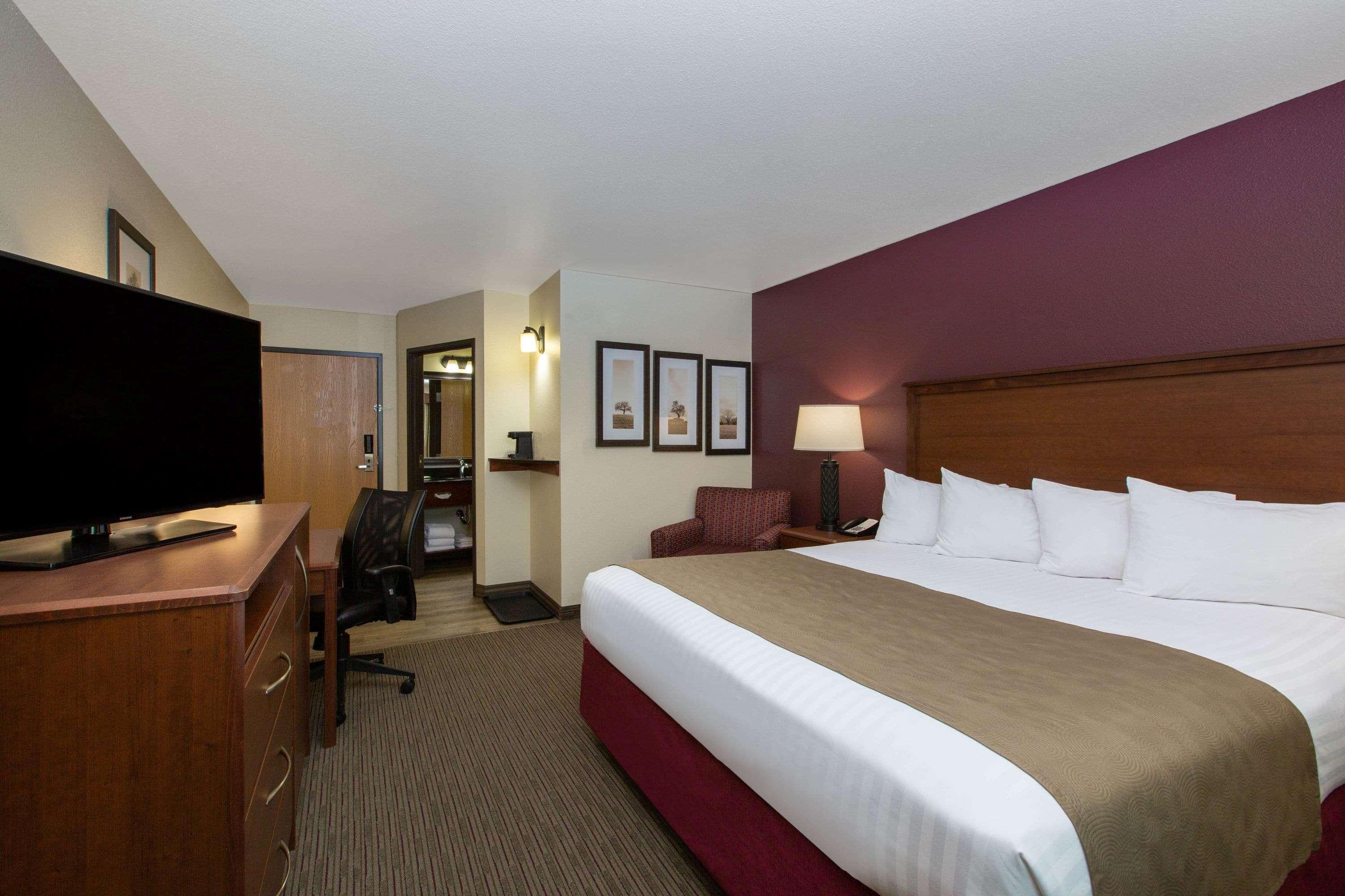 Americinn By Wyndham Merrill Bagian luar foto